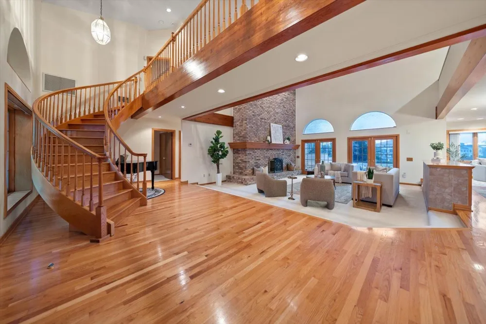 220 HARBOR VIEW LANE Largo, FL 33770