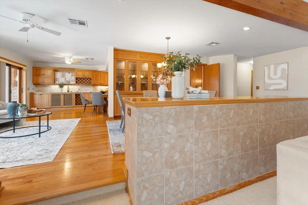 220 HARBOR VIEW LANE Largo, FL 33770