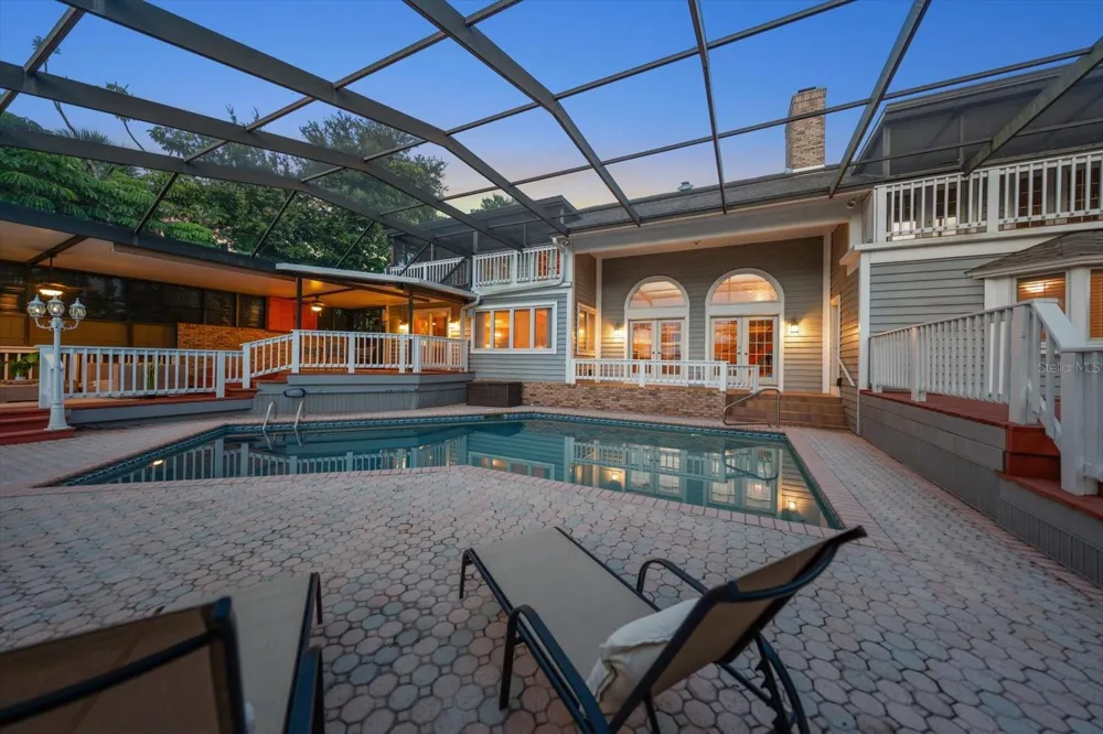 220 HARBOR VIEW LANE Largo, FL 33770