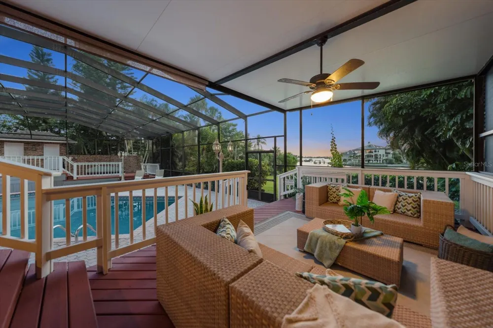 220 HARBOR VIEW LANE Largo, FL 33770