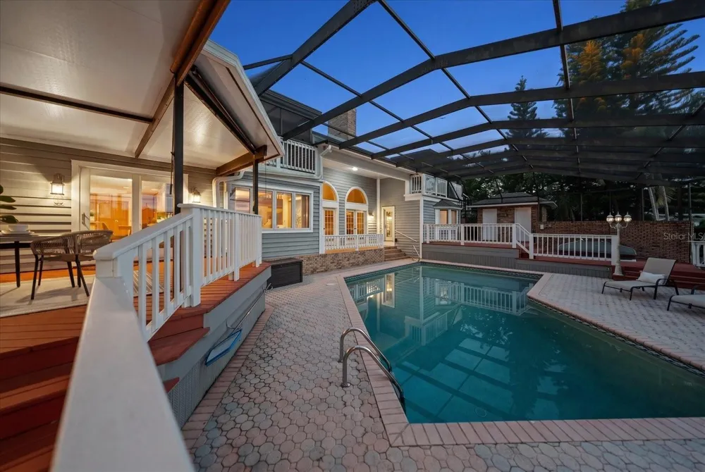 220 HARBOR VIEW LANE Largo, FL 33770