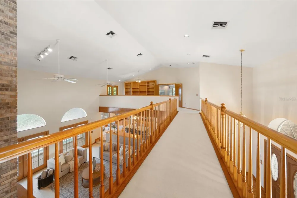 220 HARBOR VIEW LANE Largo, FL 33770