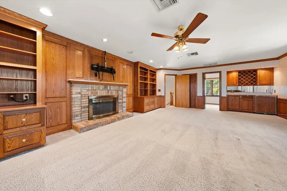 220 HARBOR VIEW LANE Largo, FL 33770