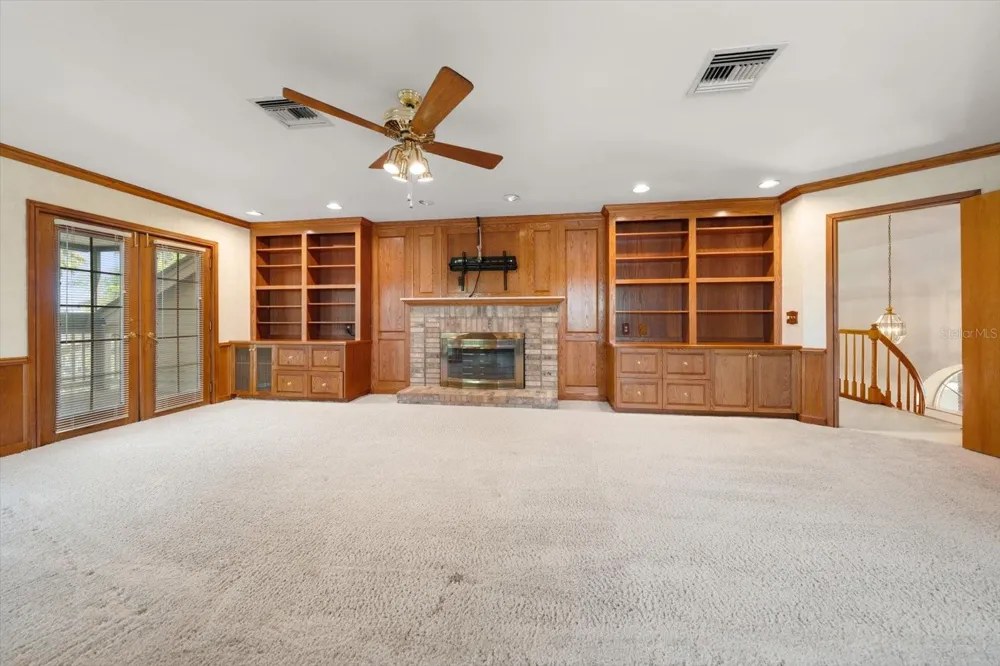 220 HARBOR VIEW LANE Largo, FL 33770