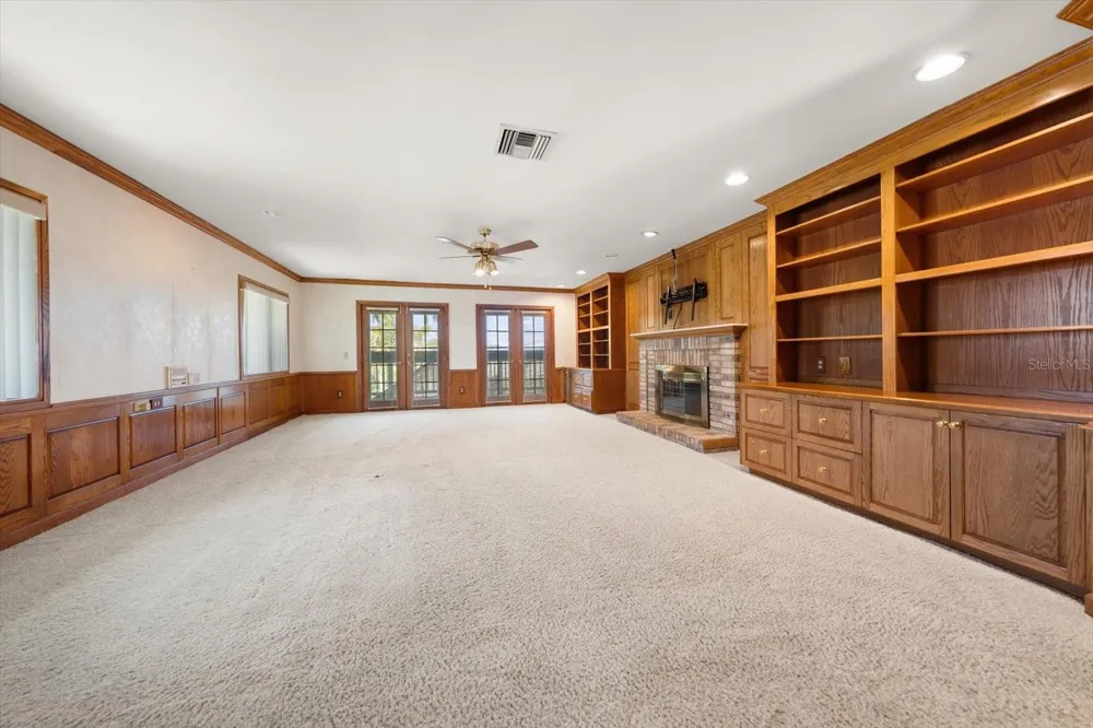220 HARBOR VIEW LANE Largo, FL 33770
