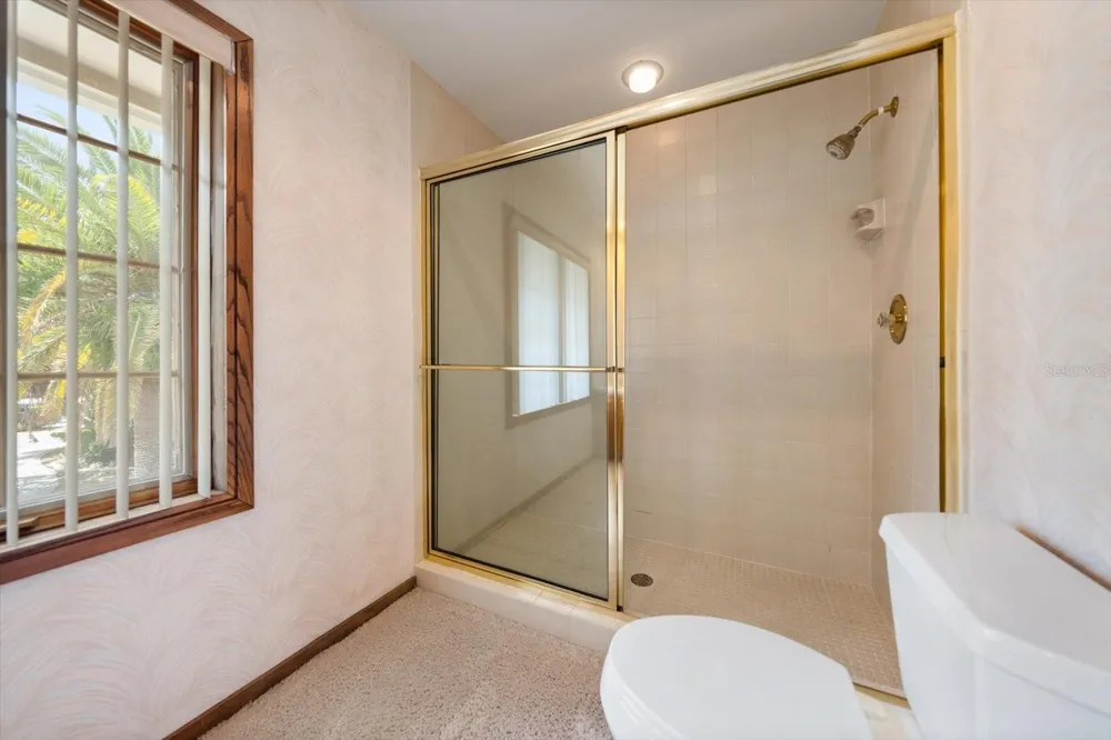 220 HARBOR VIEW LANE Largo, FL 33770