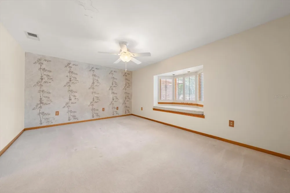 220 HARBOR VIEW LANE Largo, FL 33770