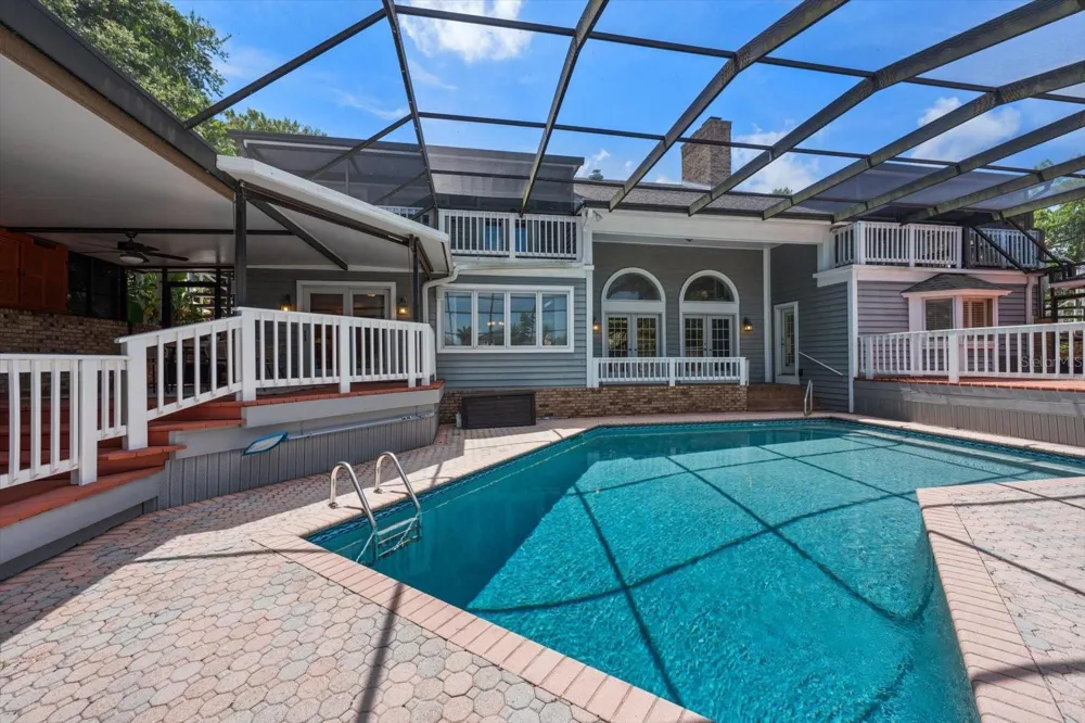 220 HARBOR VIEW LANE Largo, FL 33770