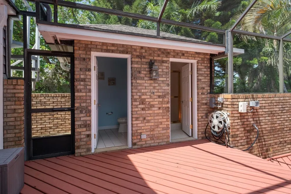 220 HARBOR VIEW LANE Largo, FL 33770