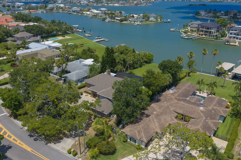 220 HARBOR VIEW LANE Largo, FL 33770