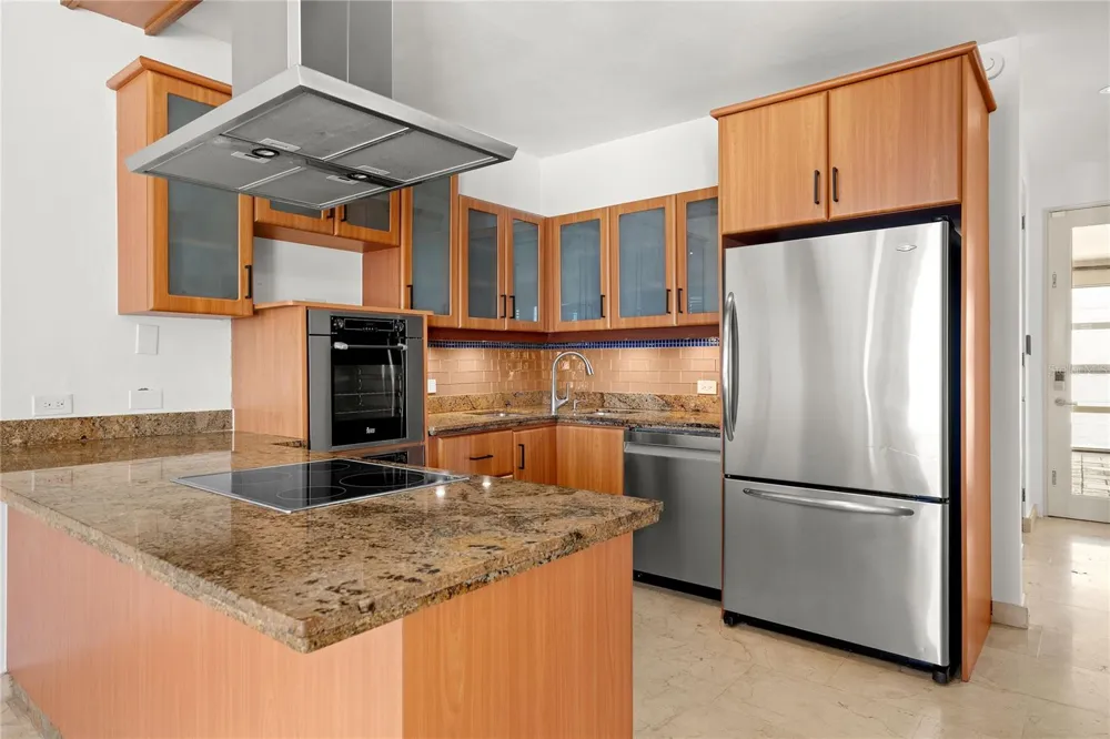 J9 CALLE NATALIA Trujillo Alto, PR 00976