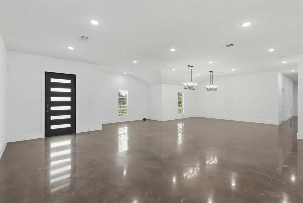 1589 County Road 252 Anderson, TX 77830