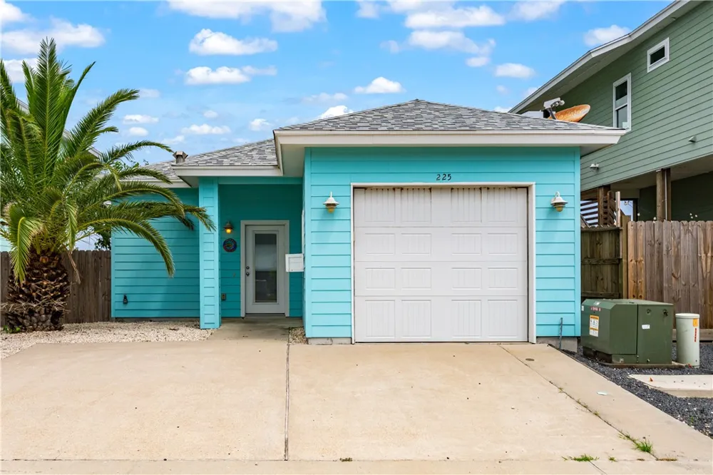 225 Port Lavaca Street Port Aransas, TX 78373