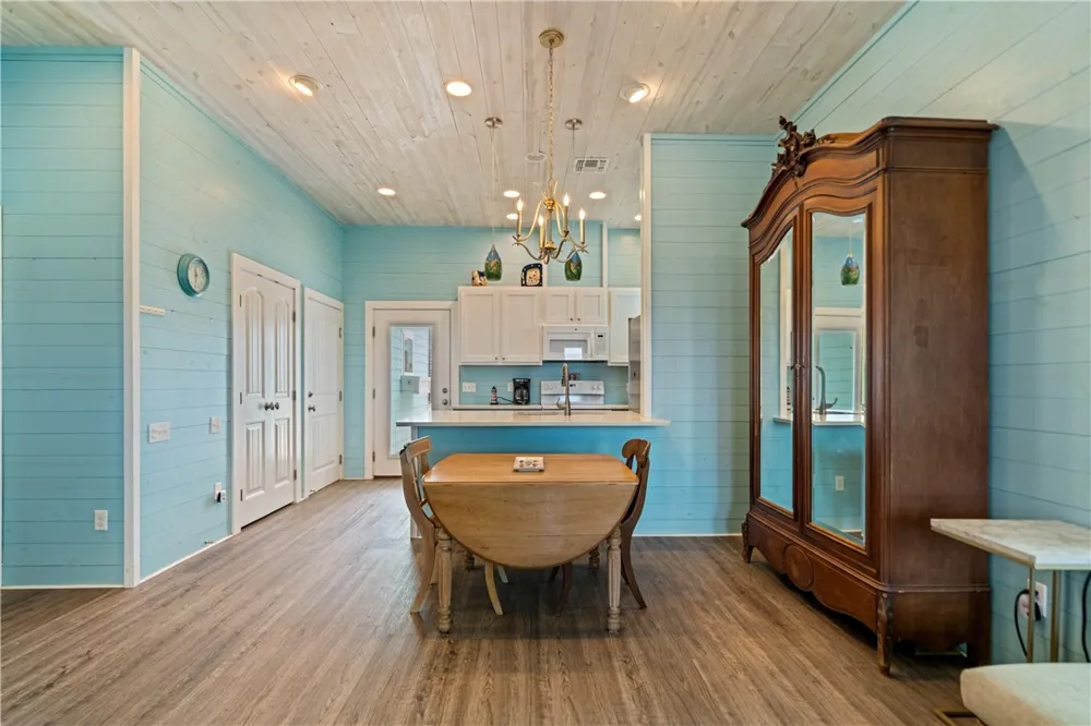 225 Port Lavaca Street Port Aransas, TX 78373