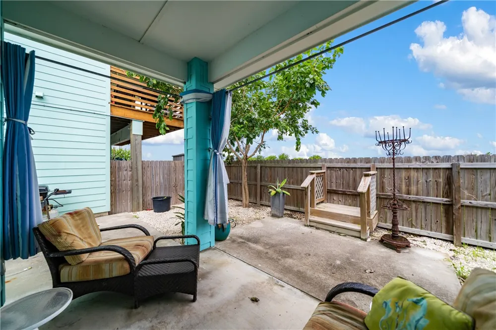 225 Port Lavaca Street Port Aransas, TX 78373