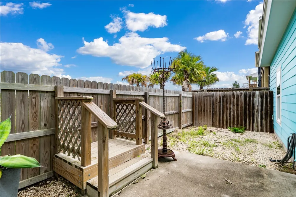 225 Port Lavaca Street Port Aransas, TX 78373