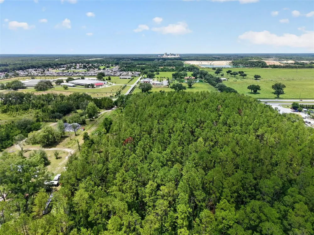 000 W NEWBERRY ROAD Newberry, FL 32669