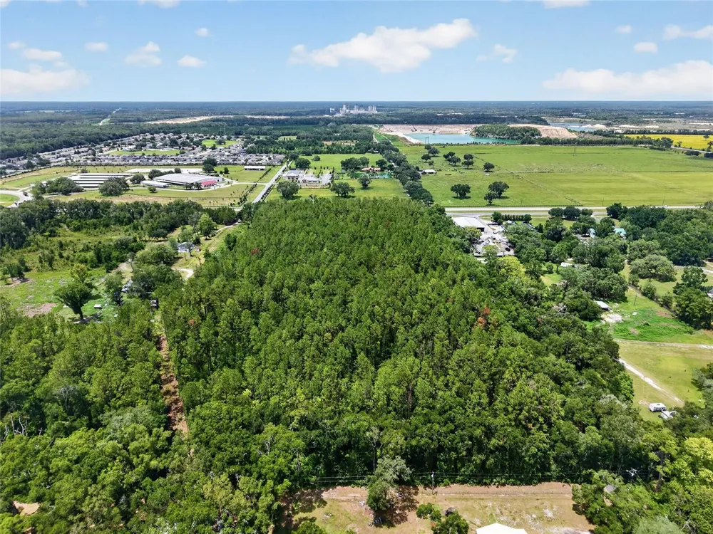 000 W NEWBERRY ROAD Newberry, FL 32669