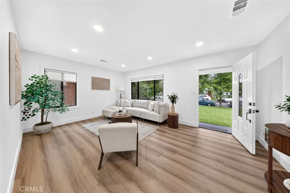7907 Satsuma Sun Valley, CA 91352