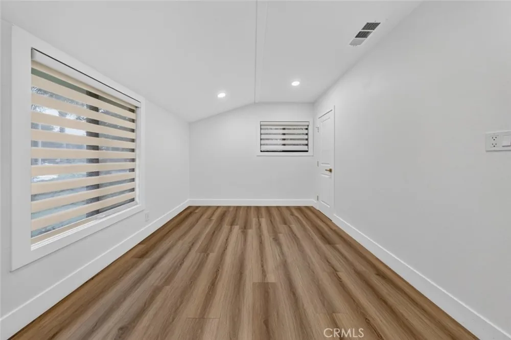 7907 Satsuma Sun Valley, CA 91352