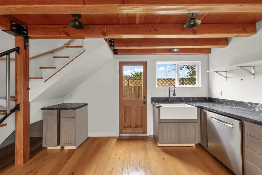 527 North Street Pescadero, CA 94060