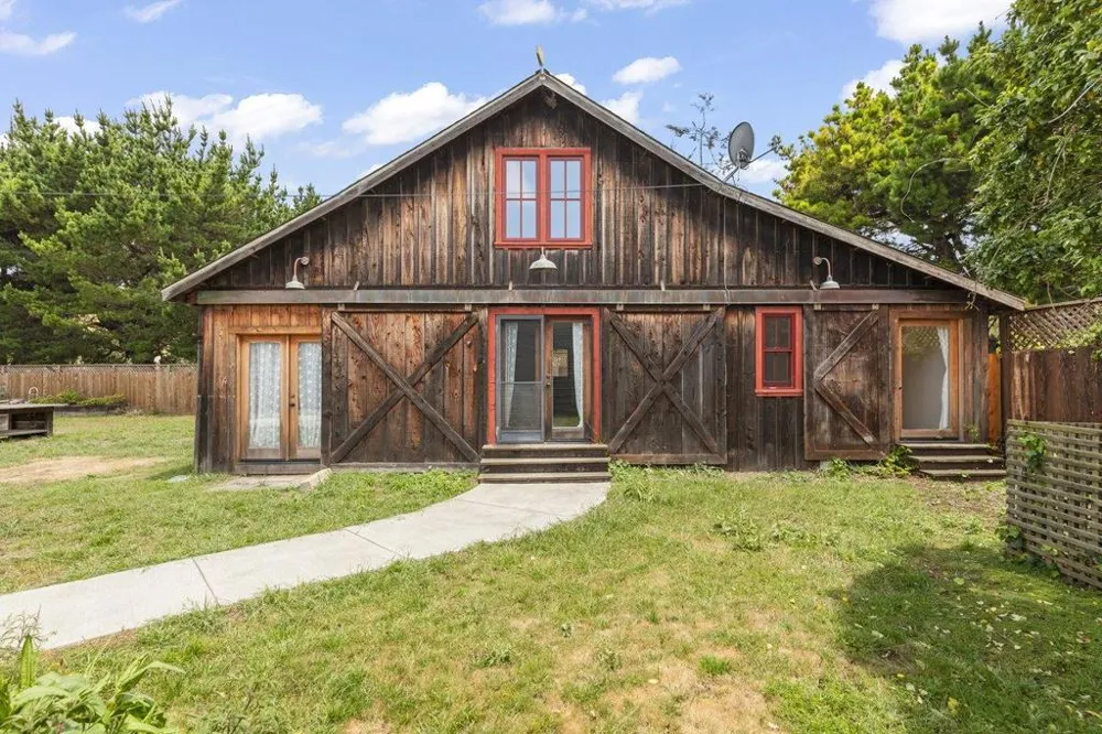 527 North Street Pescadero, CA 94060