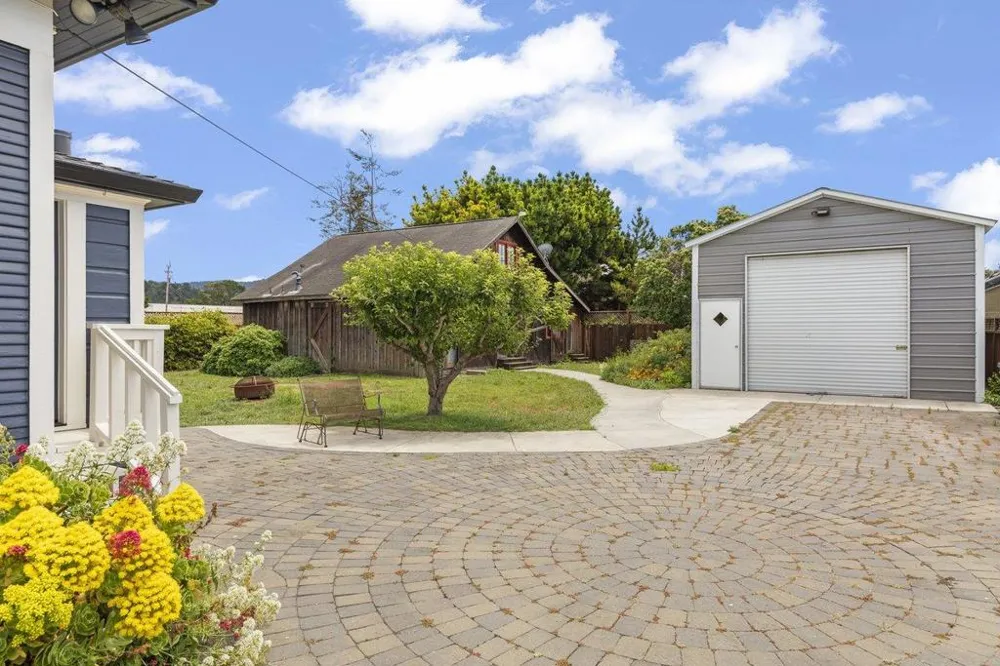 527 North Street Pescadero, CA 94060