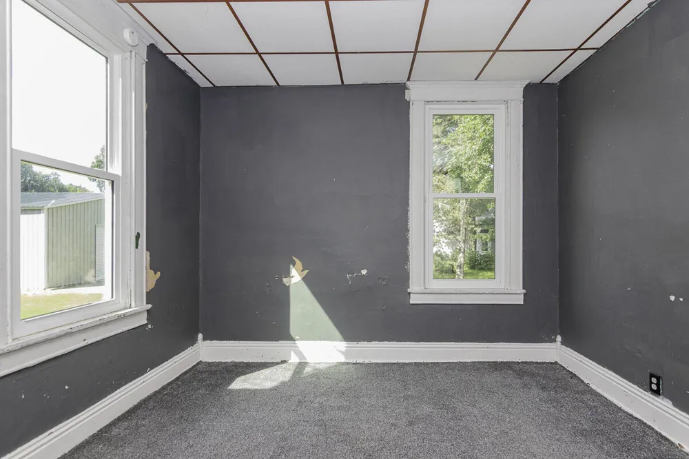 205 W Sherwood Street Decatur, MI 49045