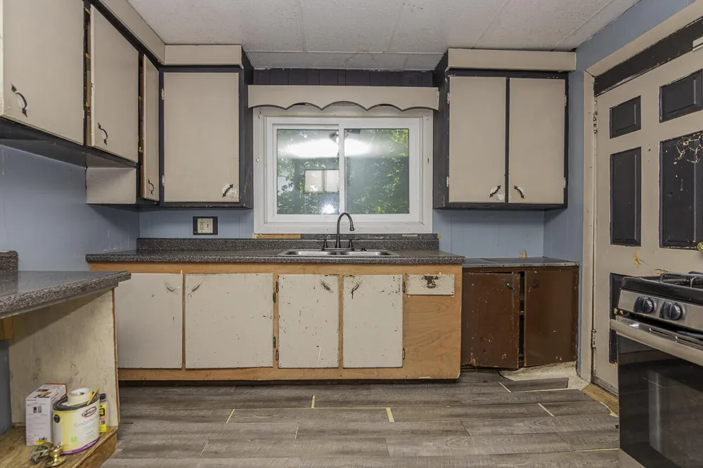 205 W Sherwood Street Decatur, MI 49045