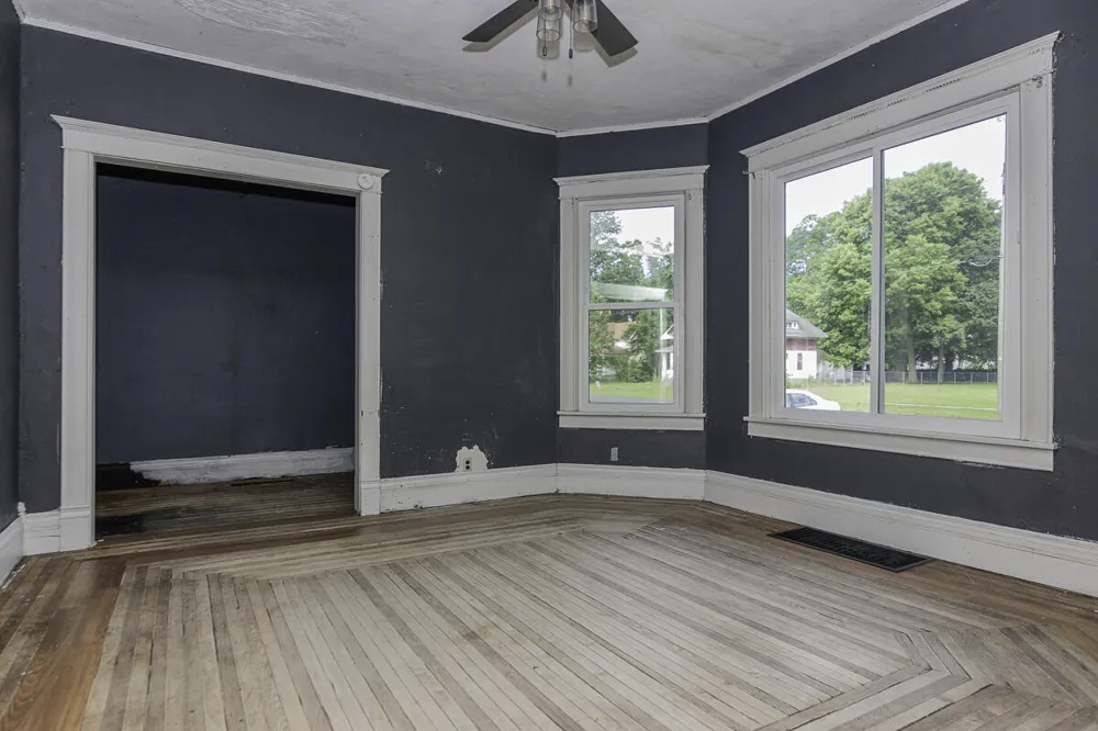 205 W Sherwood Street Decatur, MI 49045