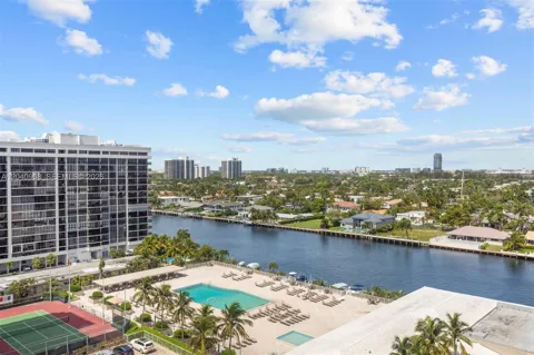 1965 S Ocean Dr #11E