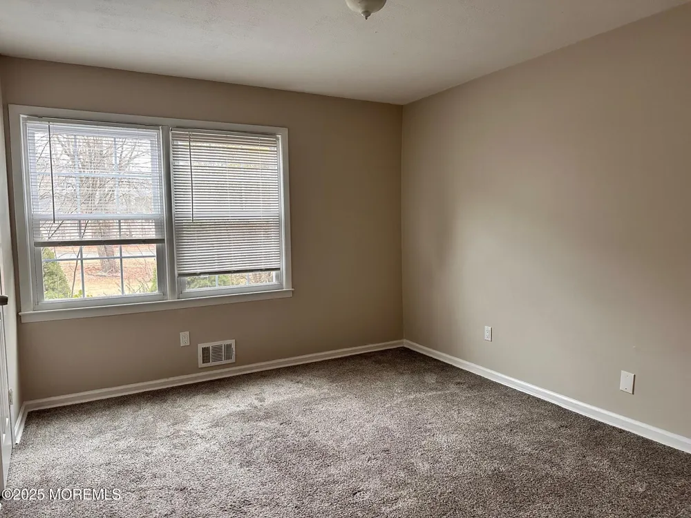 702 Cassville Road Jackson, NJ 08527