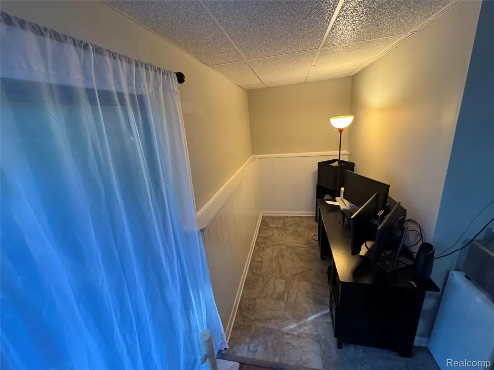279 Fairway Court Plainwell City, MI 49080