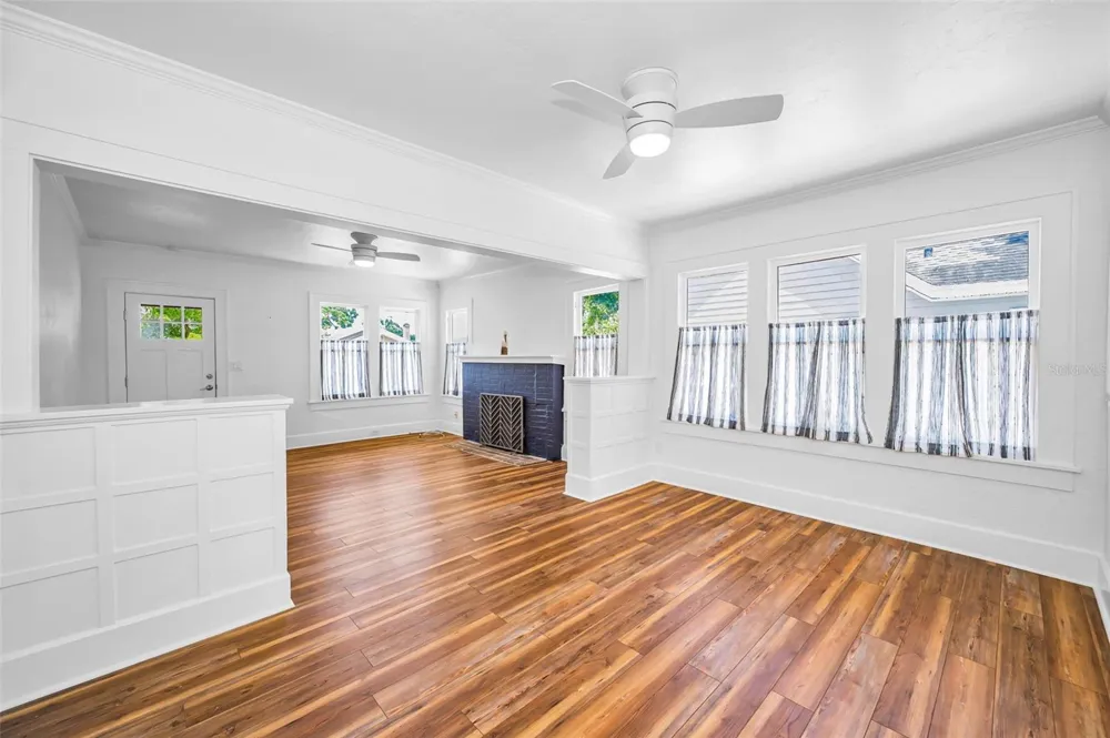 1100 35TH AVENUE St Petersburg, FL 33704