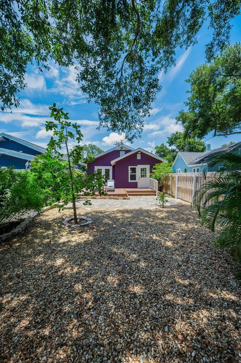 1100 35TH AVENUE St Petersburg, FL 33704