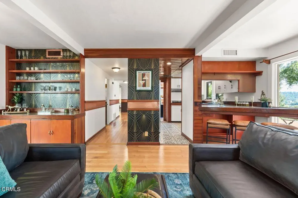 1002 Country Club Drive Ojai, CA 93023