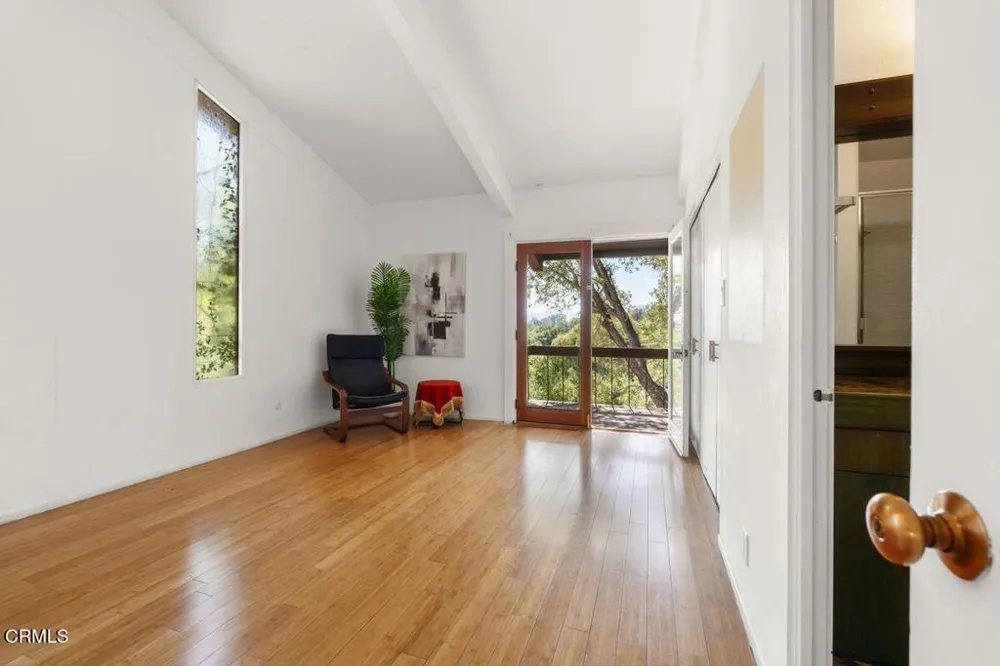 1002 Country Club Drive Ojai, CA 93023