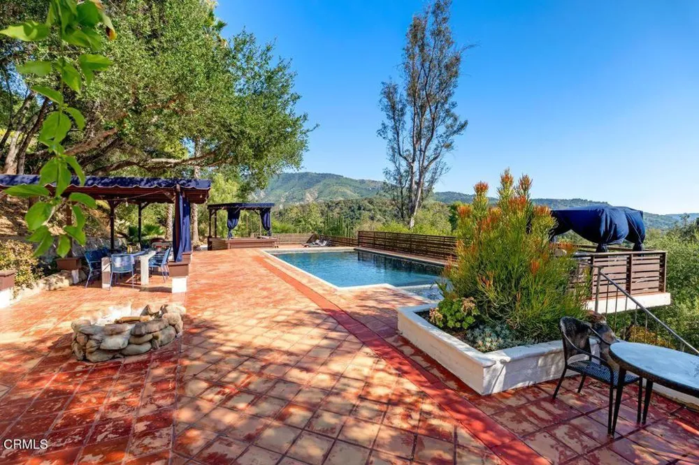 1002 Country Club Drive Ojai, CA 93023