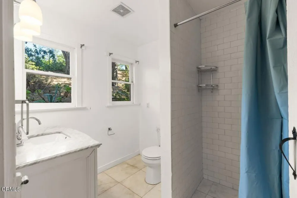 1002 Country Club Drive Ojai, CA 93023