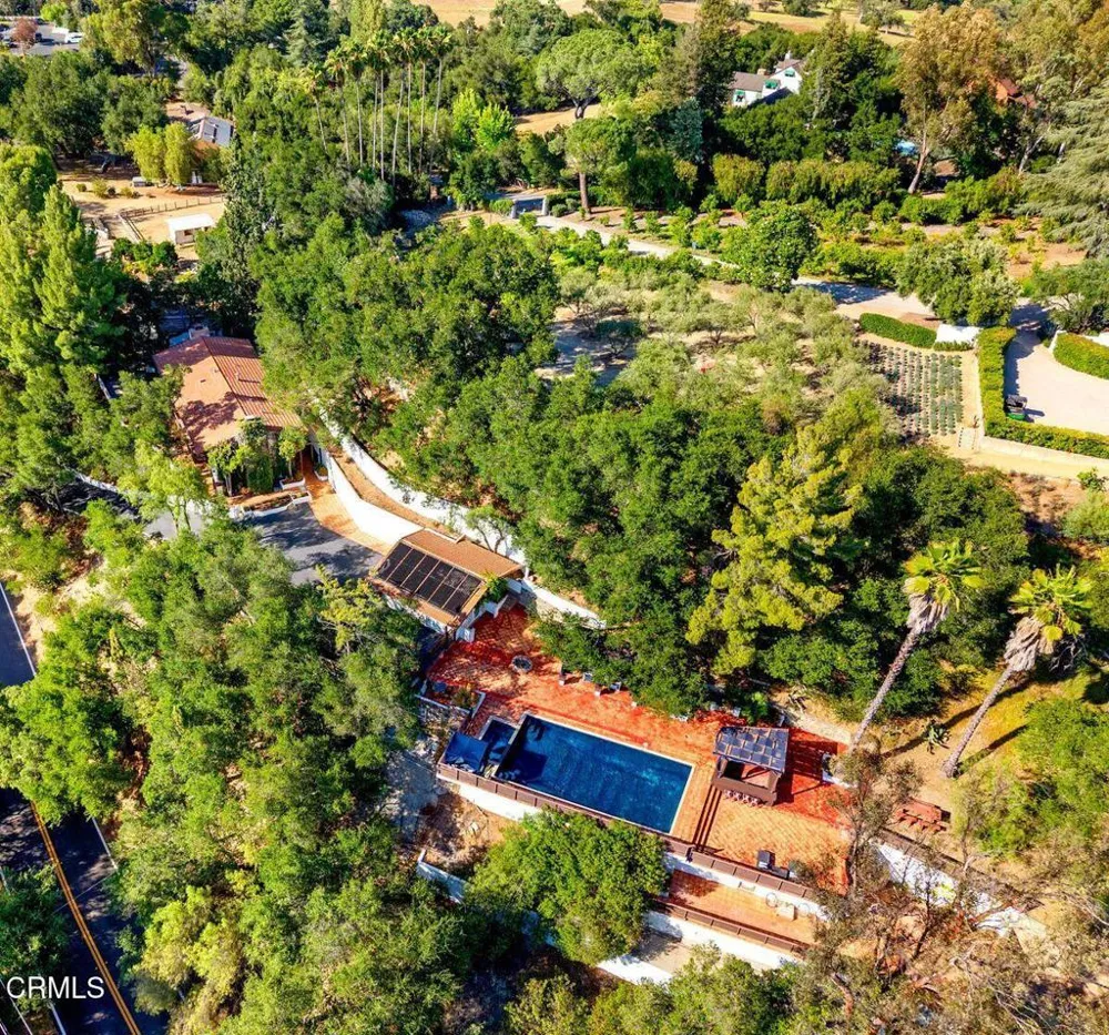 1002 Country Club Drive Ojai, CA 93023