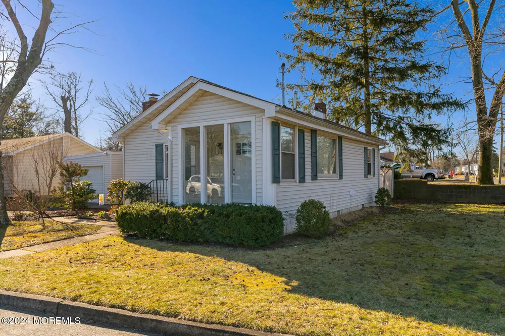 717 Harmony Road North Middletown, NJ 07748