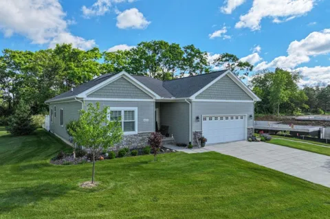 4153 Cedar Lane