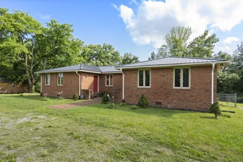 384 Columbia Ave