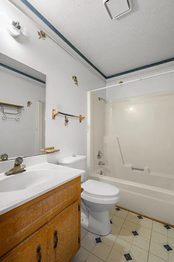 384 Columbia Ave Centerville, TN 37033
