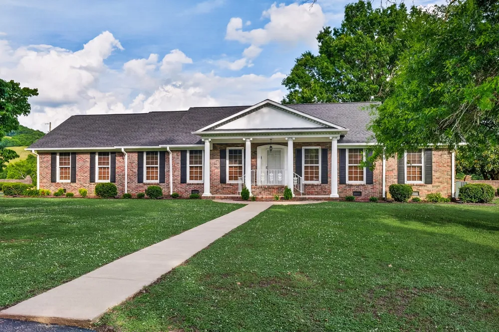 805 Boonshill Petersburg Rd Petersburg, TN 37144