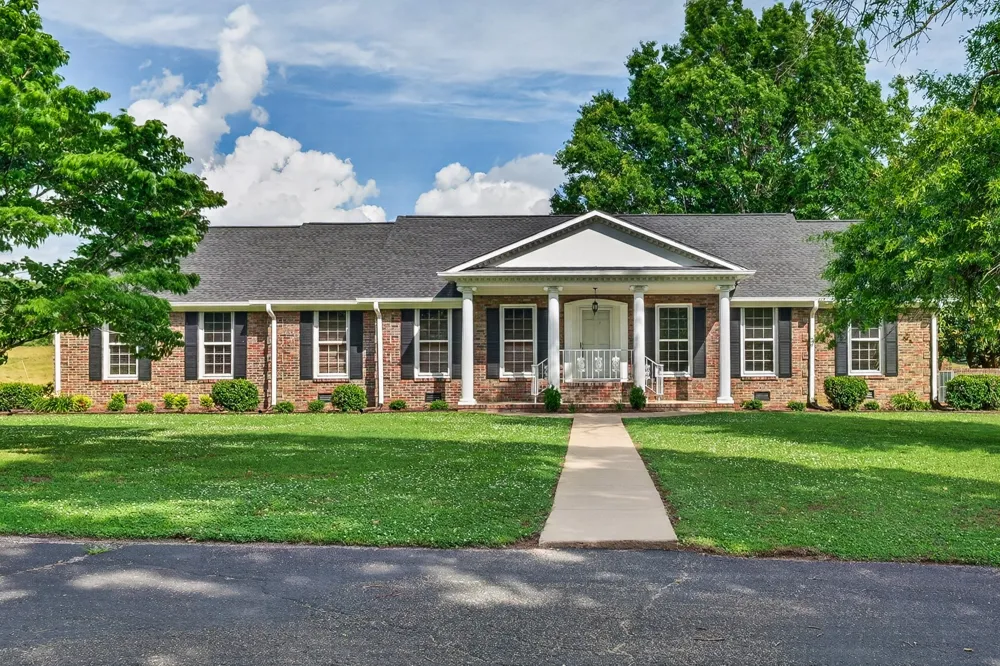 805 Boonshill Petersburg Rd Petersburg, TN 37144