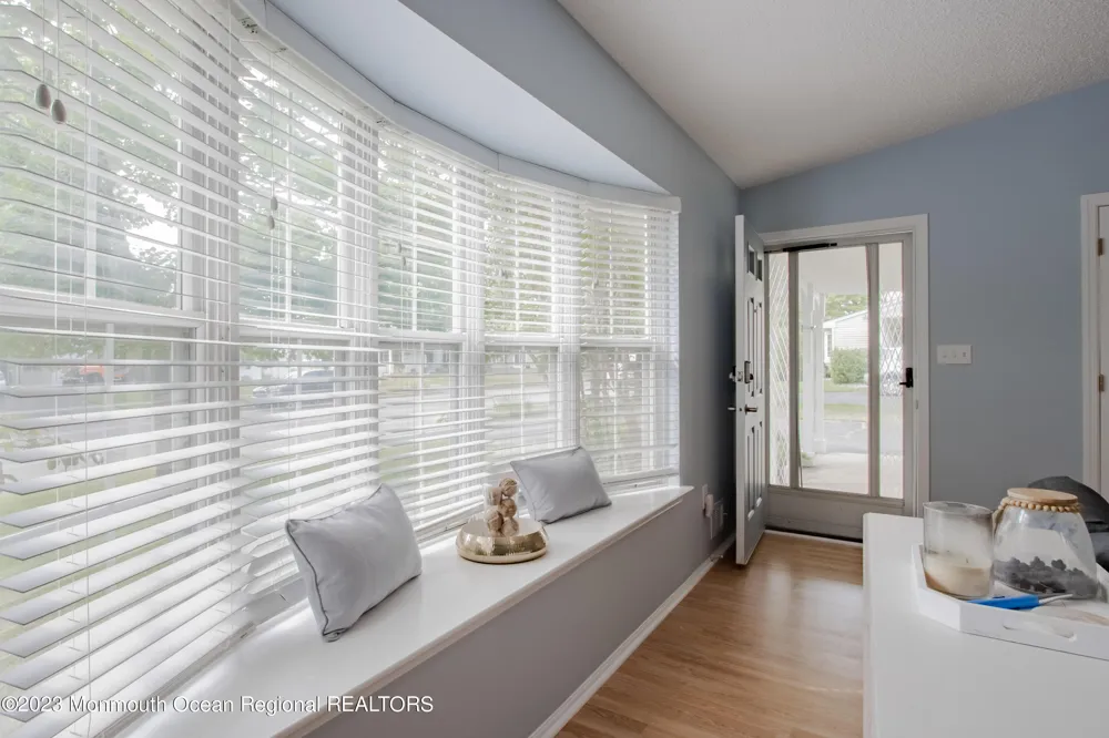 49 Williamsburg Drive Tinton Falls, NJ 07753
