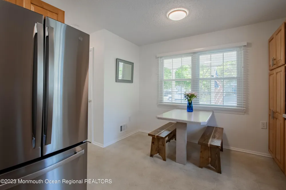 49 Williamsburg Drive Tinton Falls, NJ 07753