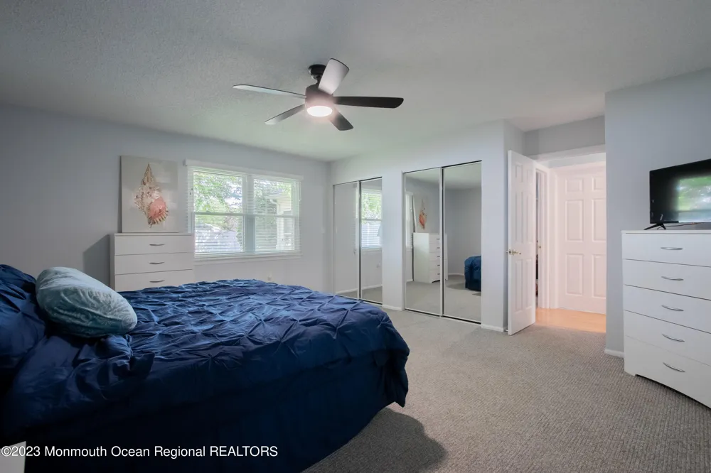 49 Williamsburg Drive Tinton Falls, NJ 07753