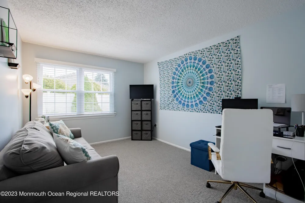 49 Williamsburg Drive Tinton Falls, NJ 07753